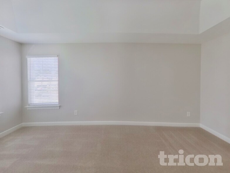 Building Photo - 2625 Sierra Chase Dr