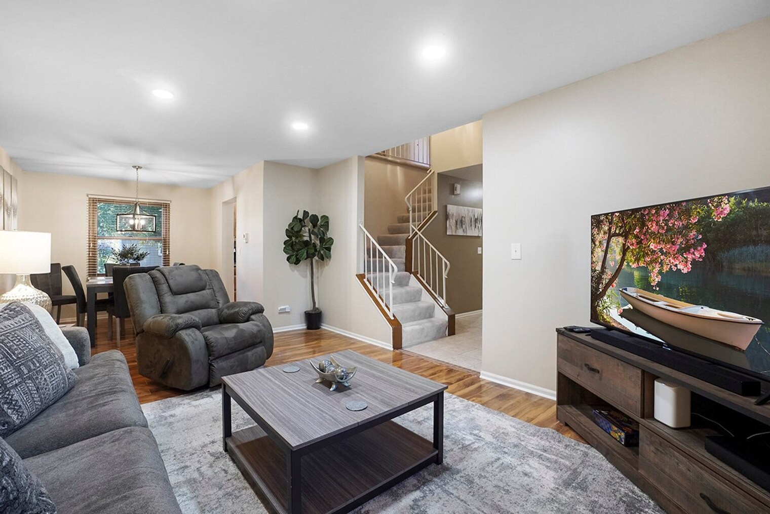 Building Photo - 346 Weatherford Ln