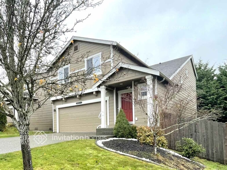 Building Photo - 2011 199th St E