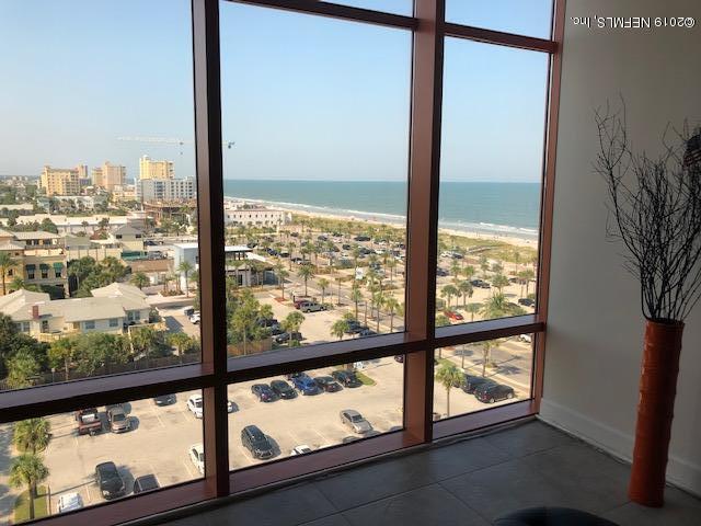 Building Photo - 320 1st St N