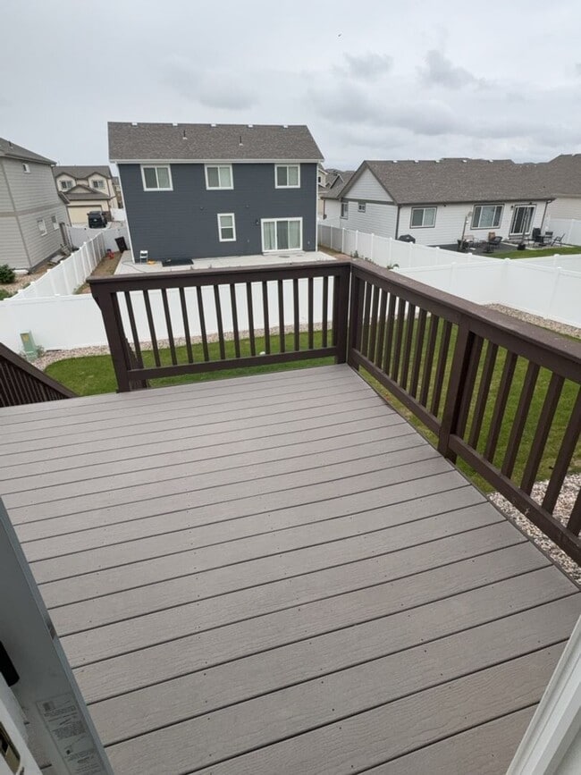 Building Photo - 3 Bed. 2 Bath, 2 Car Garage in Promontory