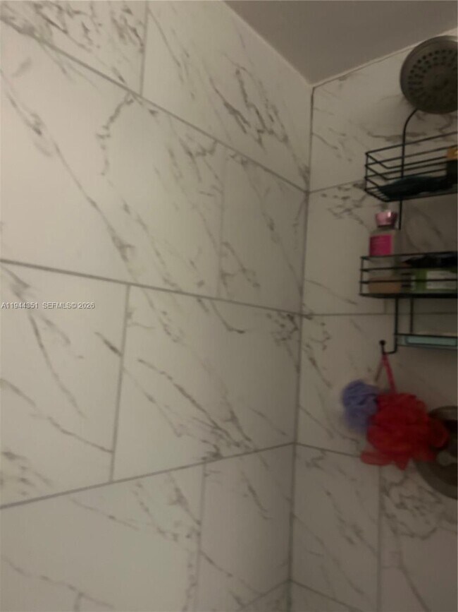 Building Photo - 6130 W 19th Ave