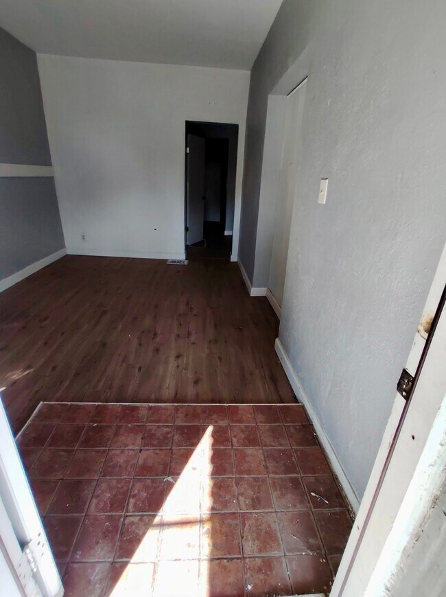 Building Photo - 4021 Green Lea Pl