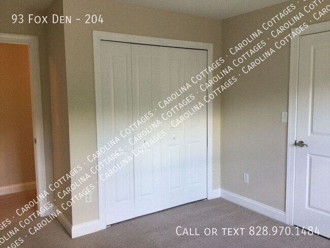 Building Photo - 93 Fox Den-204