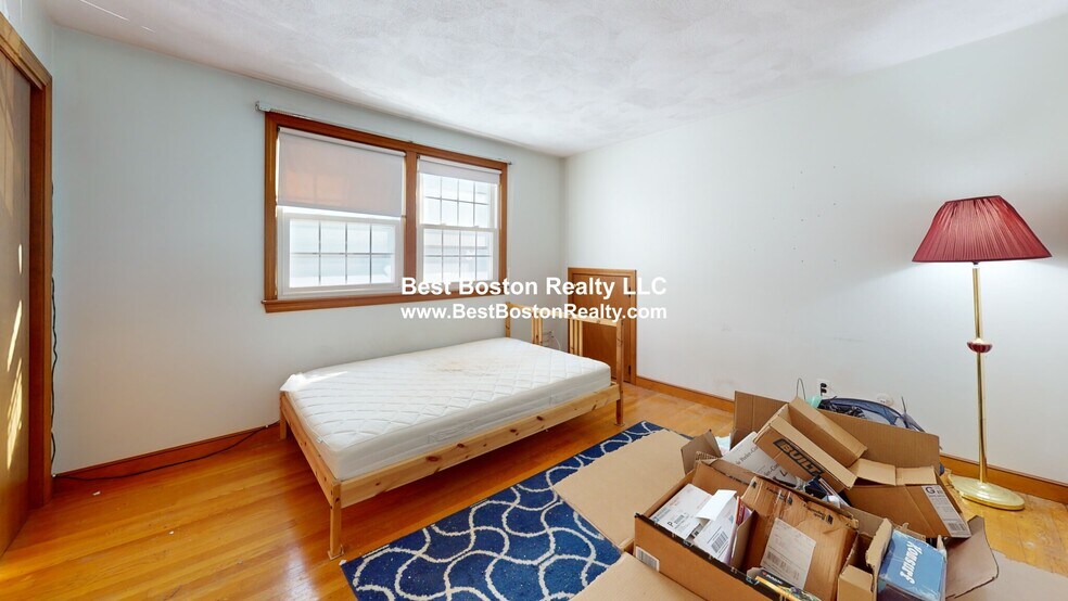 Building Photo - 45 Warren St