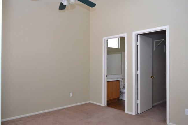 Building Photo - NLV - 1 STORY CORNER LOT HOME
