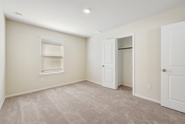 Building Photo - 11751 Armadale Dr