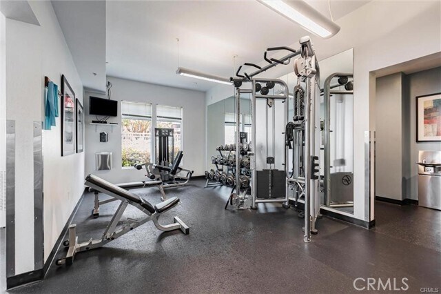Building Photo - 388 E Ocean Blvd