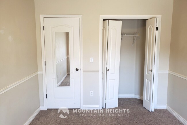 Building Photo - 3113 Provence Ln