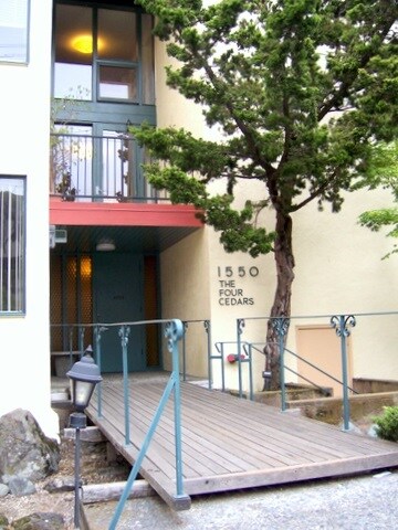 Primary Photo - 1550 Walnut St