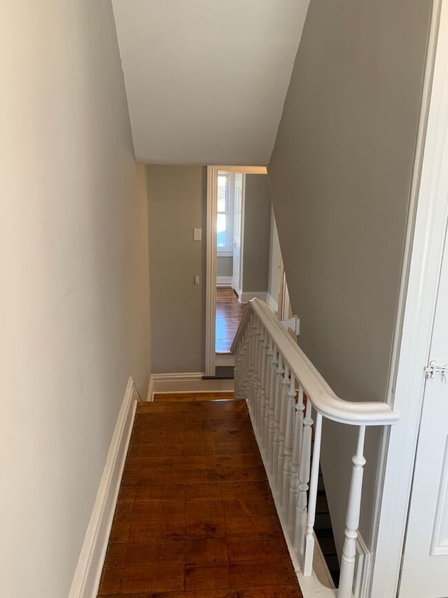 Building Photo - 718 Cattell St