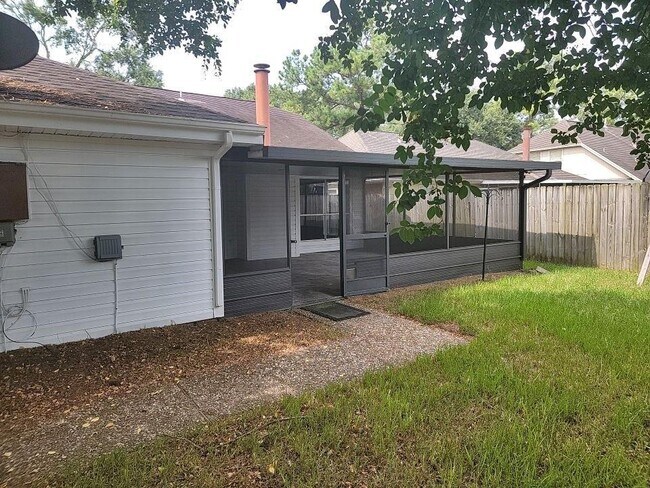 Building Photo - 9406 Walnut Glen Dr