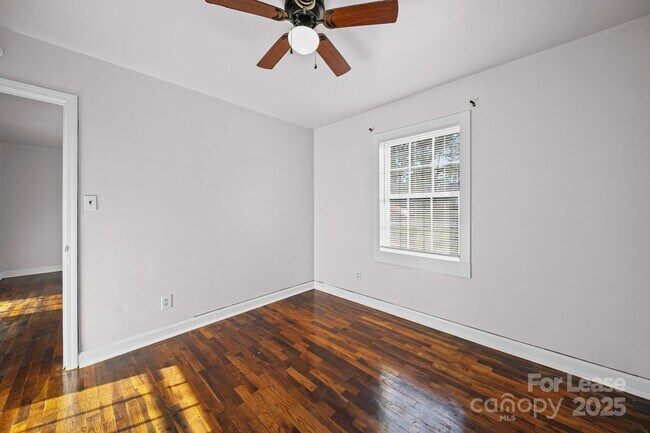 Building Photo - 2621 Druid Hls Wy