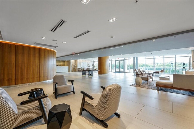 Building Photo - 1180 N Federal Hwy