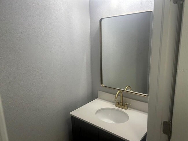 Building Photo - 14428 Dunrobin Dr