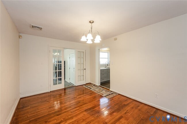 Building Photo - 2604 Sunnybrook Rd