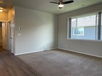 Building Photo - Newer-Very Nice 2 Bedroom 1 Bath Upstairs Noise Free Apartment****HALF OFF FIRST FULL MONTHS RENT...