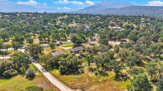 Building Photo - 31331 Auberry Rd