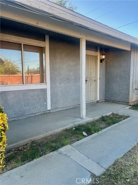 Primary Photo - 16535 Pine St