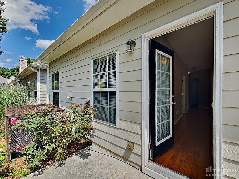 Building Photo - 1508 Rachel's Ridge NW