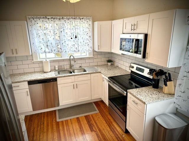 Fully renovated kitchen - 1501 20th Ave N