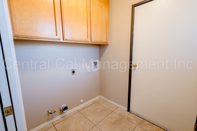 Building Photo - 4205 Kilterbury Ln