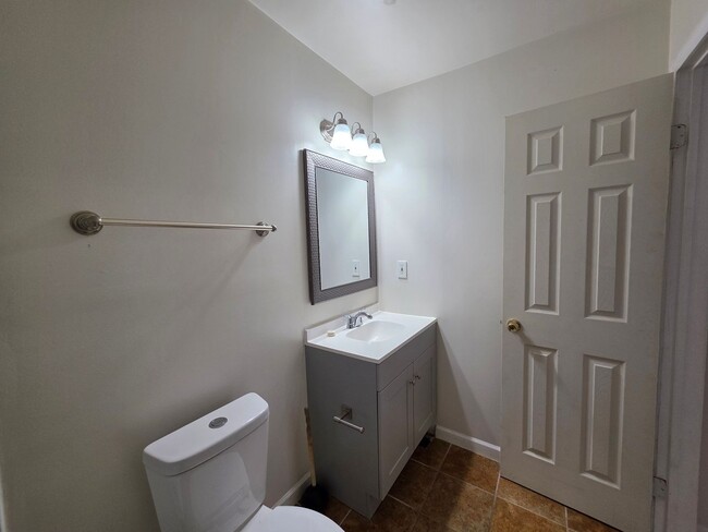 Building Photo - Chelsea