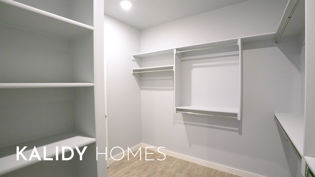 Building Photo - 307 Kirks Holw