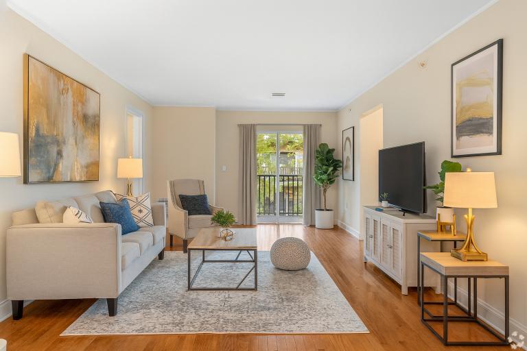 Primary Photo - Summit Ridge Luxury Apartments