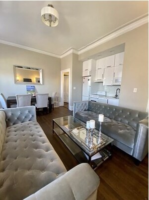 Building Photo - 8 Otis Pl