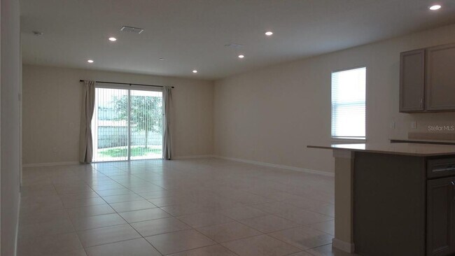 Building Photo - 7641 Syracuse Dr