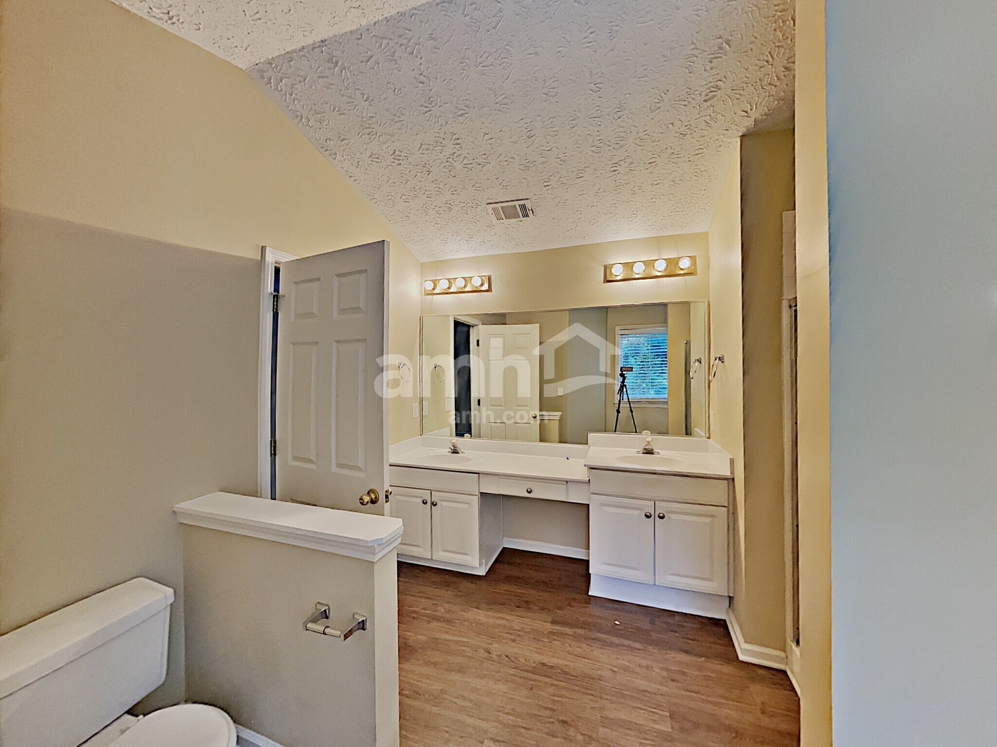 Building Photo - 375 Saybrook Crossing