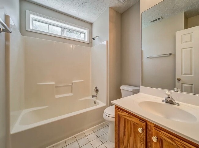 Building Photo - 4840 Kiawah Ct