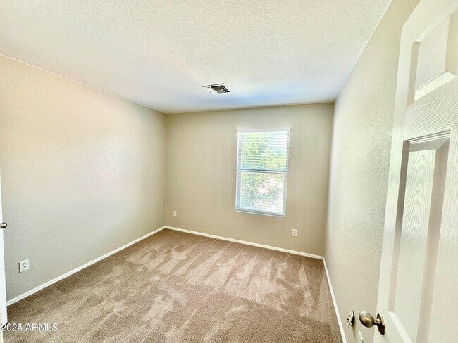 Building Photo - 12720 N 149th Ln