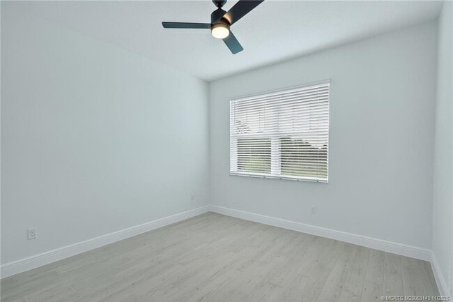 Building Photo - 3487 NW Solange Ct