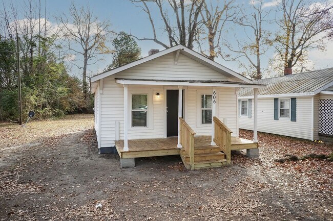 Building Photo - Come see this remodeled home!