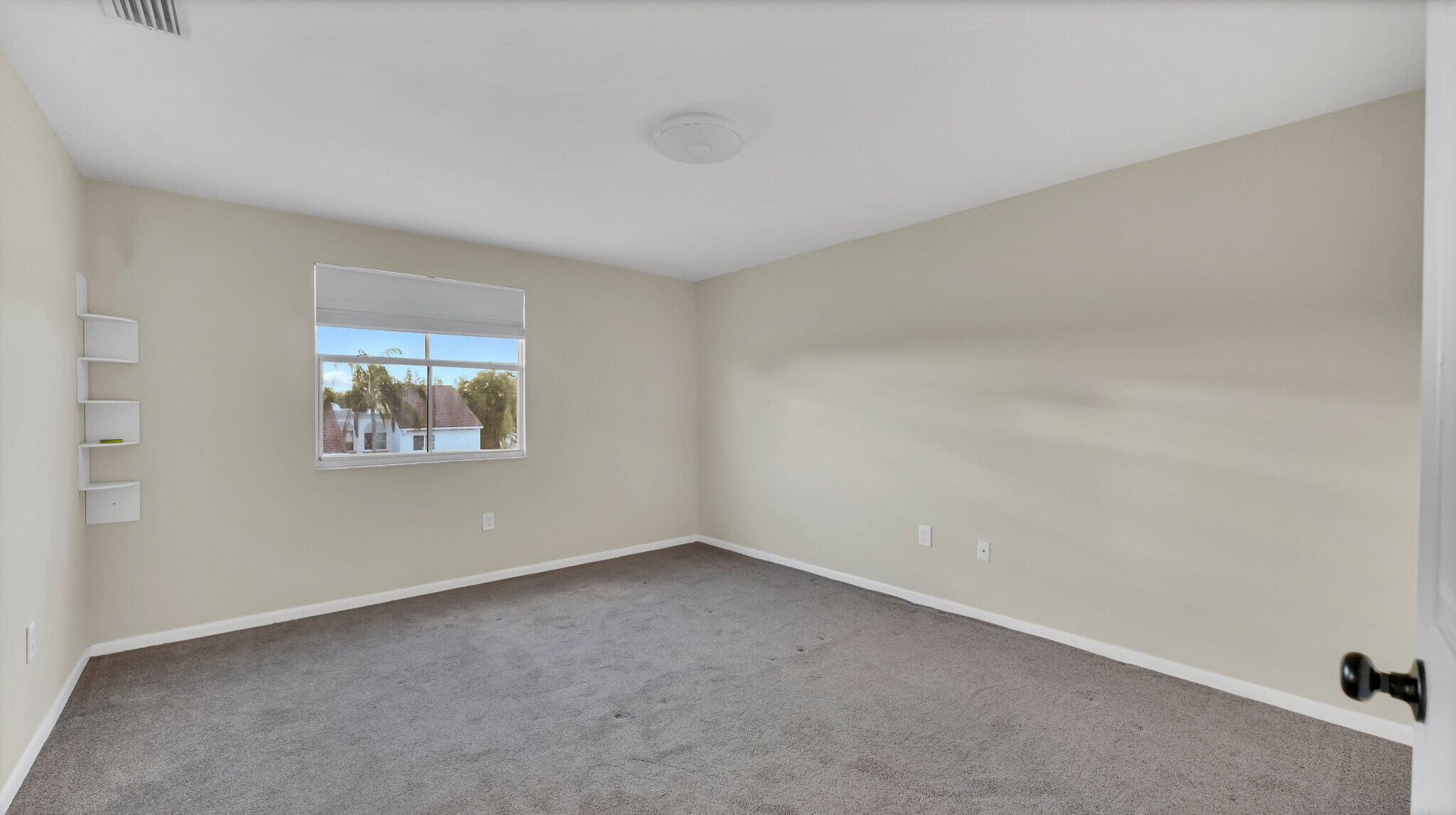 Building Photo - 4635 NW 97th Pl