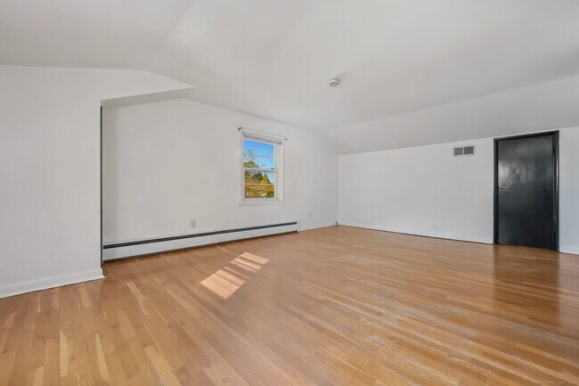 Building Photo - 3 Wynne Rd