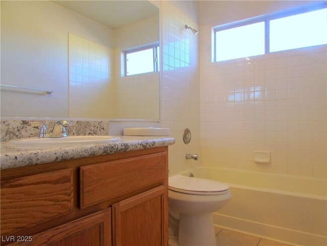 Building Photo - 2185 Polynesia Cir