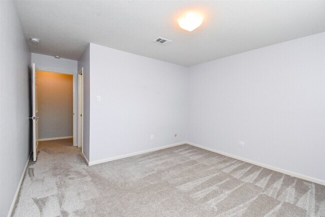 Building Photo - 755 Last Arrow Dr