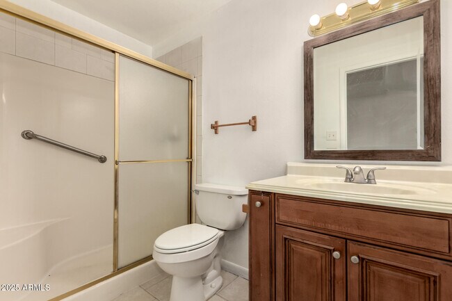 Building Photo - 5603 W Greenbriar Dr