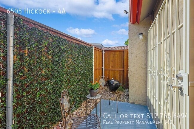 Building Photo - 6505 Hickock-4A