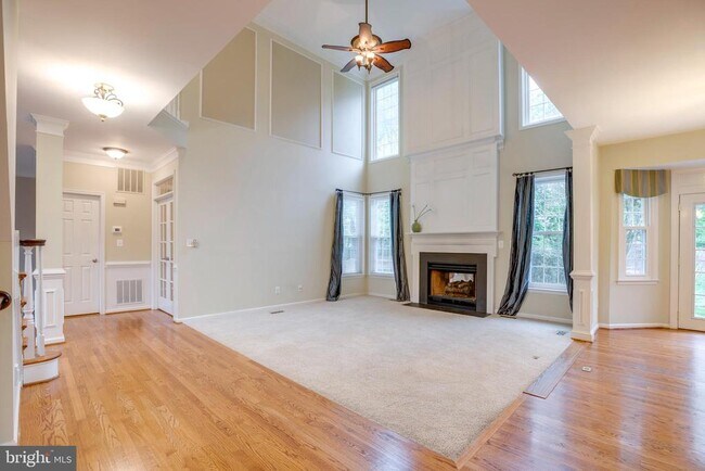 Building Photo - 5105 Claybank Ln