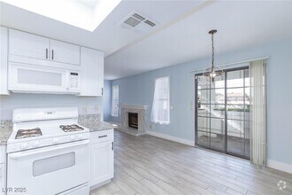 Building Photo - 6623 W Tropicana Ave