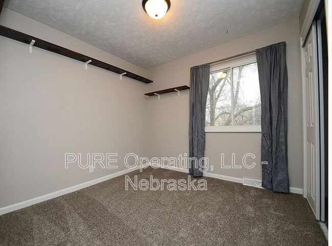 Building Photo - 13951 Jefferson Cir