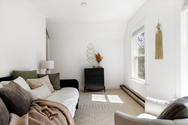 Building Photo - Open Concept Historic Home in Downtown Boz...