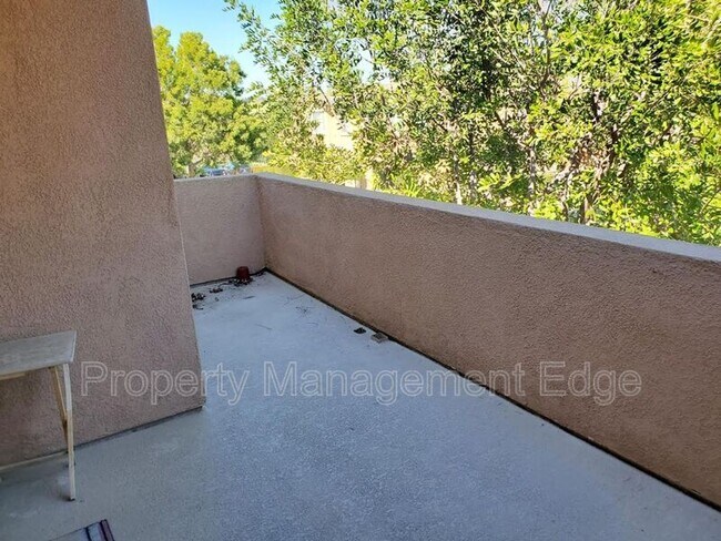 Building Photo - 41283 Ashton Cir