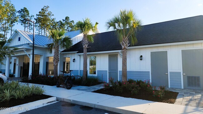 Building Photo - 37 Temple Dr