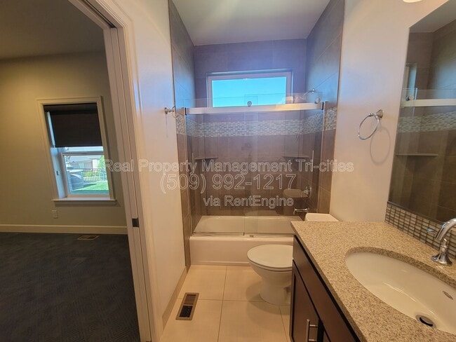 Building Photo - 1644 Naples Ln