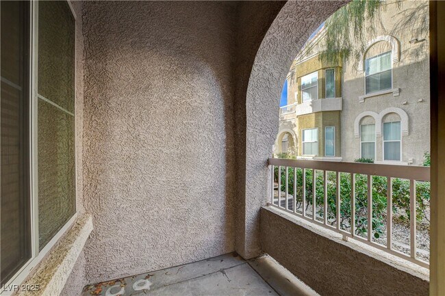 Building Photo - 9975 Peace Way